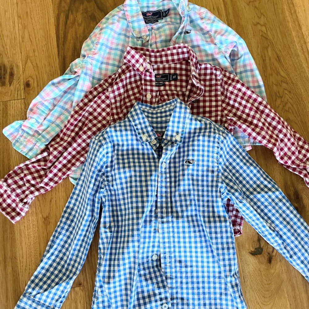 Vineyard Vines Button-Down Shirts in great condition